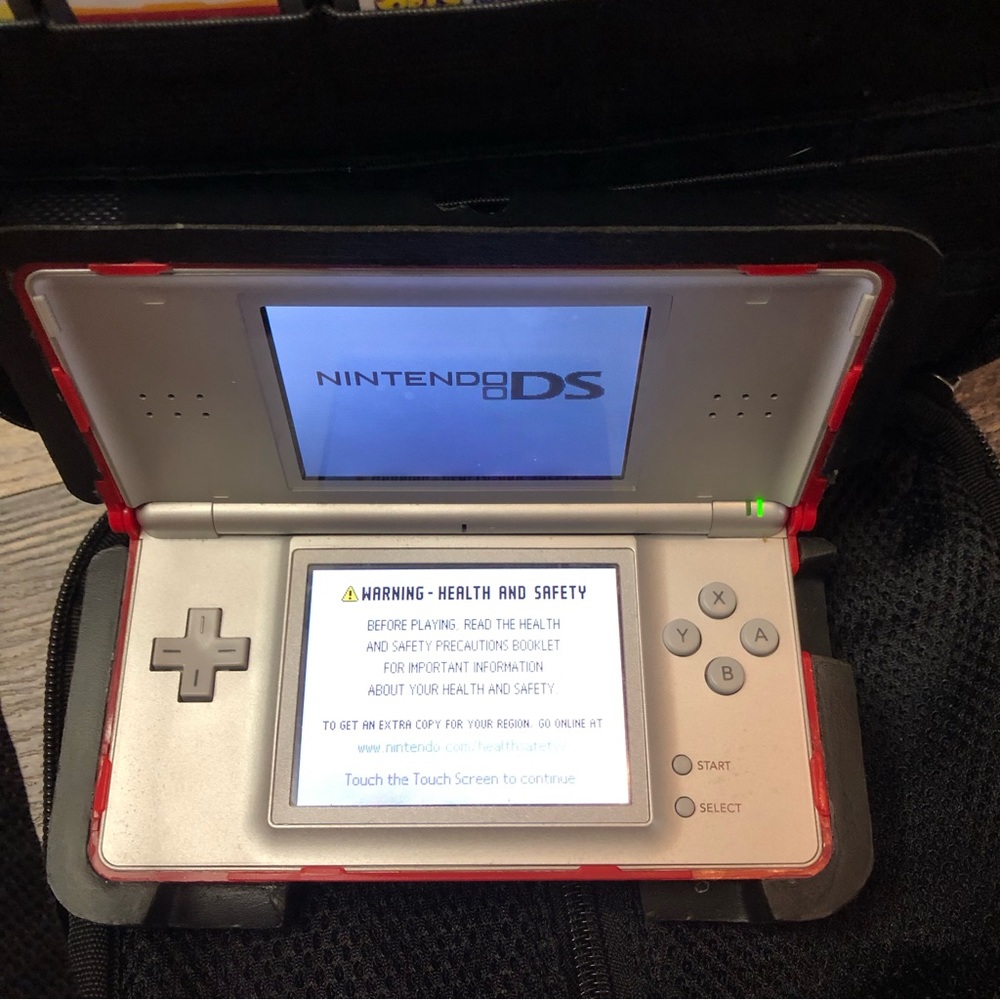 Hasbro Nerf case Nintendo DS red version works 9 games and carrying case